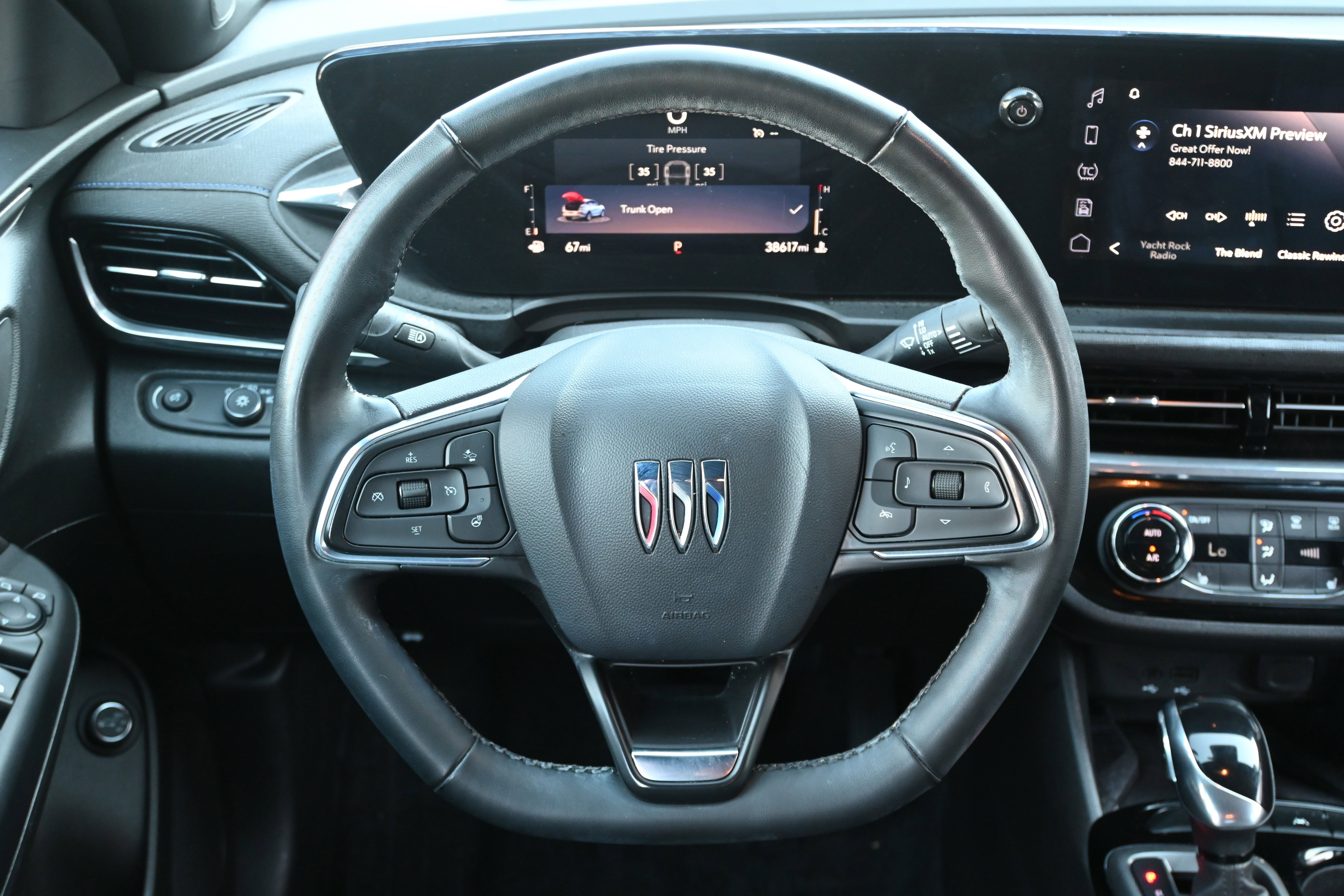 Used 2024 Buick Envista Sport Touring w/ Convenience I Package image 17