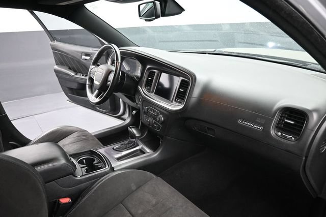 Used 2020 Dodge Charger R/T w/ Plus Group RWD image 25