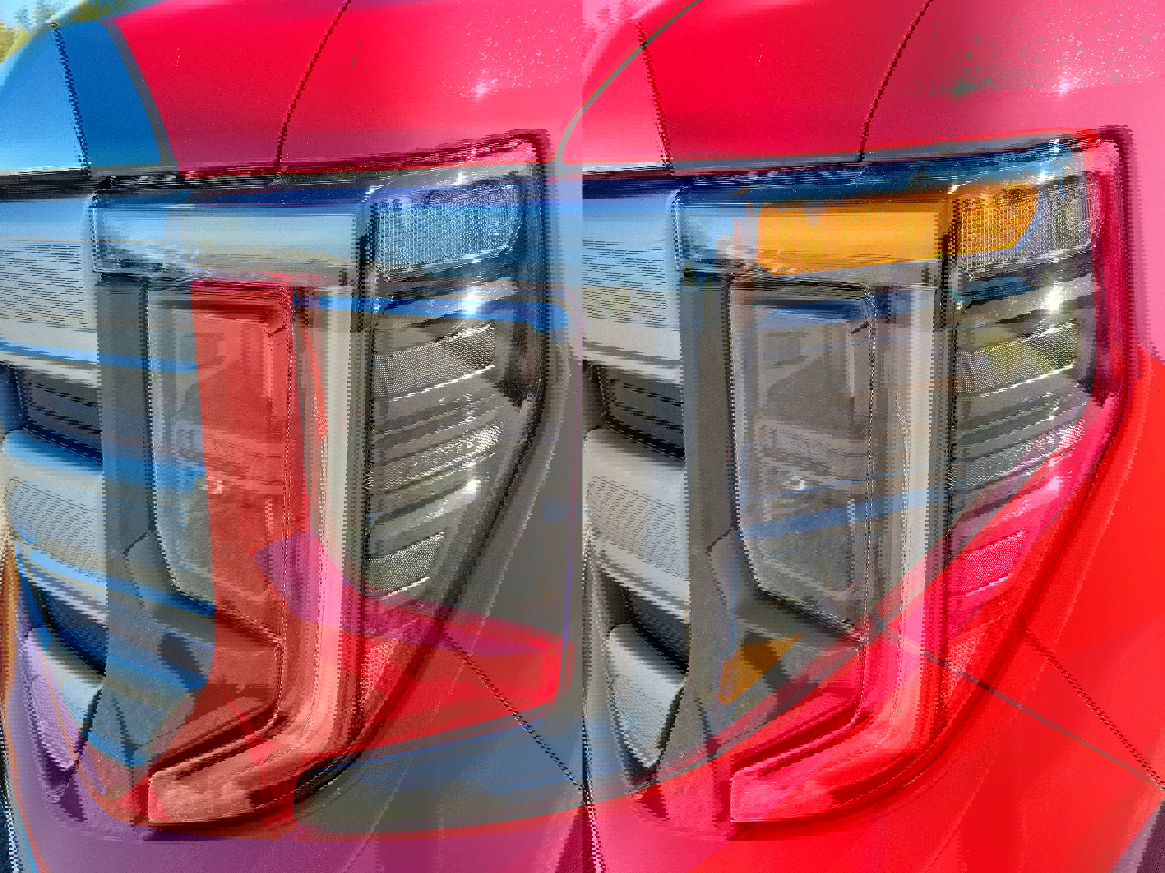 New 2026 GMC Sierra 1500 SLE w/ Preferred Package image 14