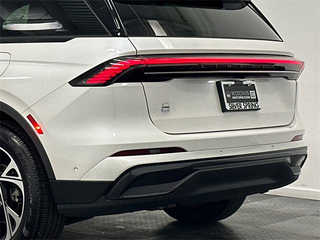 Certified 2024 Lincoln Nautilus Premier w/ Jet Appearance Package image 7