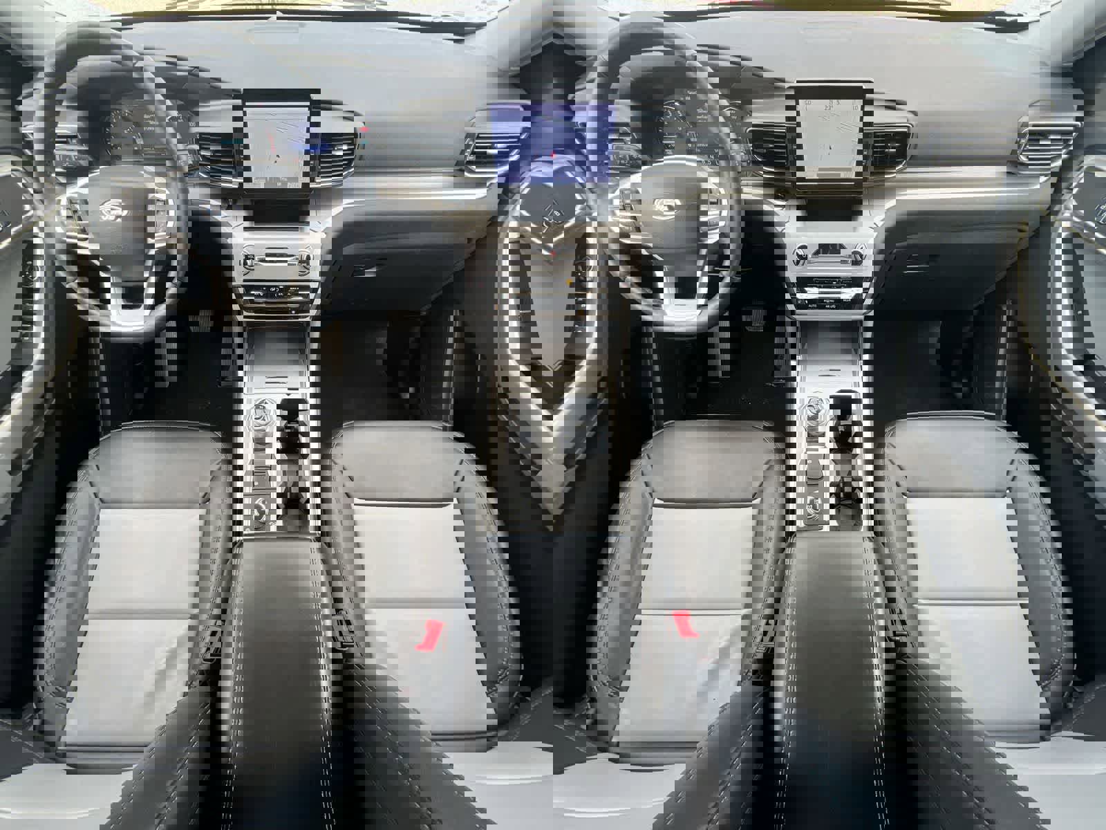 Used 2023 Ford Explorer XLT w/ Equipment Group 202A image 15