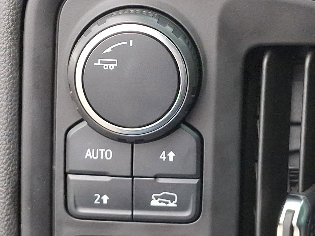 Used 2020 Chevrolet Silverado 1500 Custom w/ Custom Value Package image 24