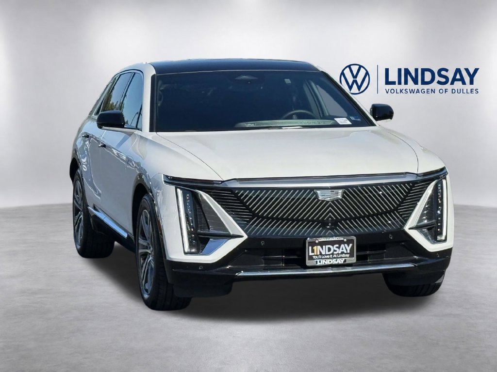 Used 2025 Cadillac Lyriq Luxury
