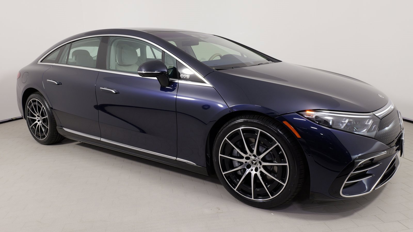 Used 2024 Mercedes-Benz EQS 580 4MATIC Sedan image 21