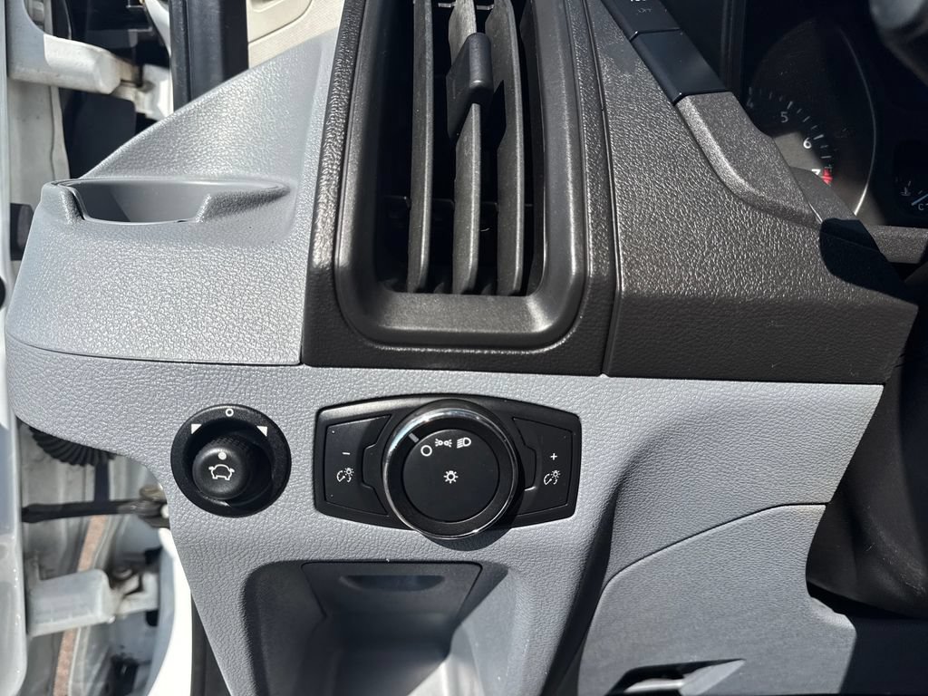 Used 2018 Ford Transit 250 130 Low Roof w/ Exterior Upgrade Package RWD image 22