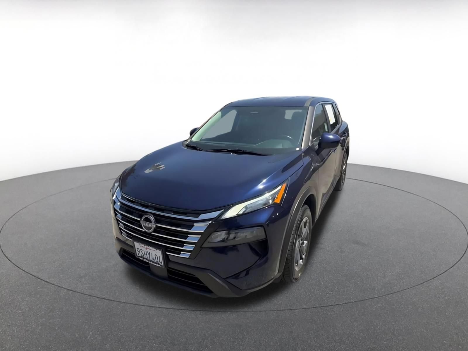 Used 2025 Nissan Rogue SV FWD image 7