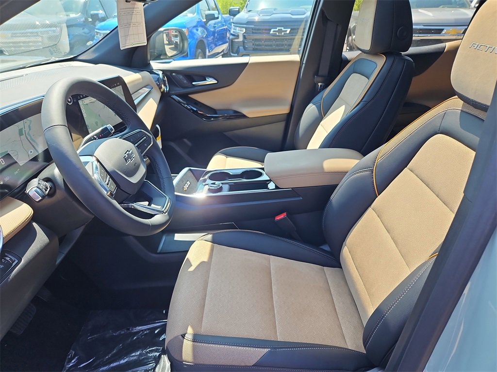 New 2026 Chevrolet Equinox ACTIV w/ Safety and Technology Package image 20