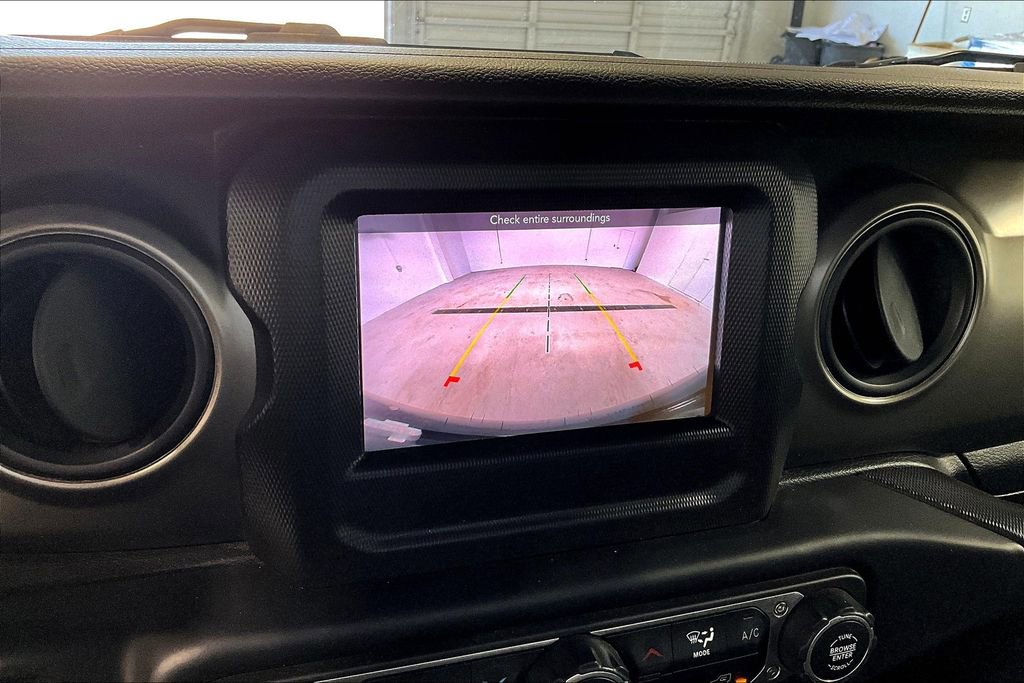 Used 2023 Jeep Wrangler Sport image 29