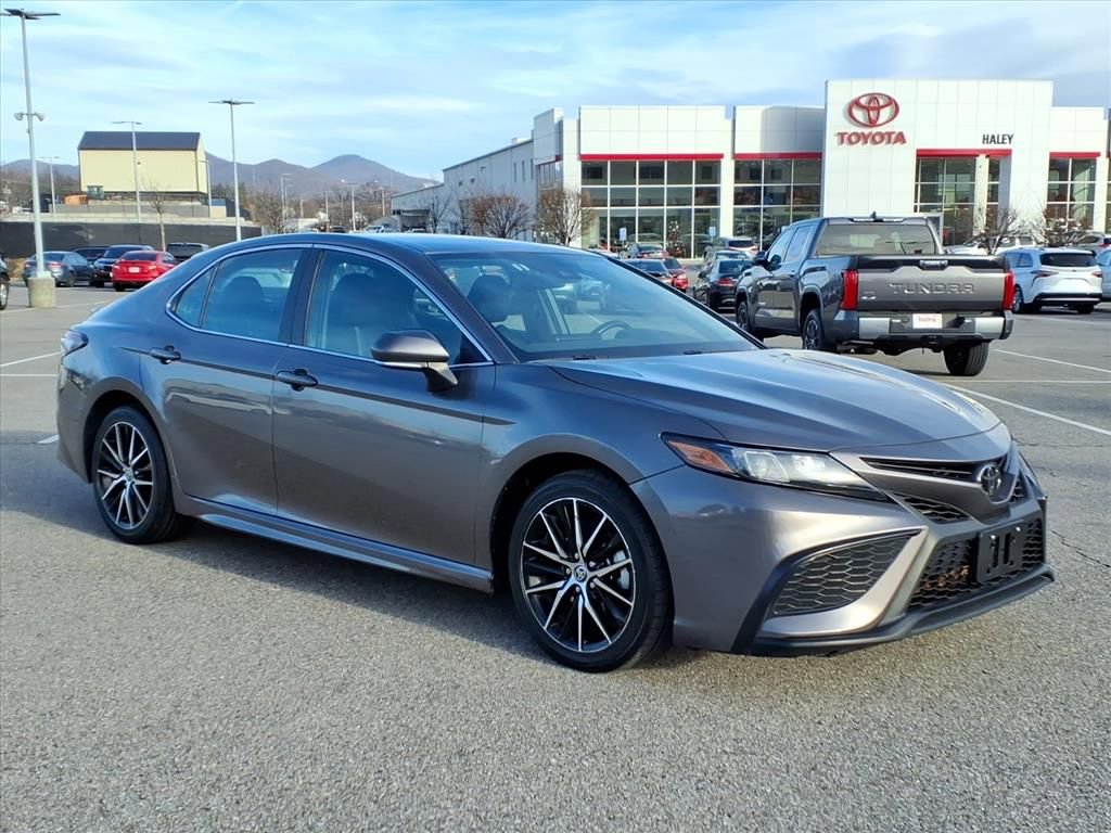 Certified 2024 Toyota Camry SE image 2