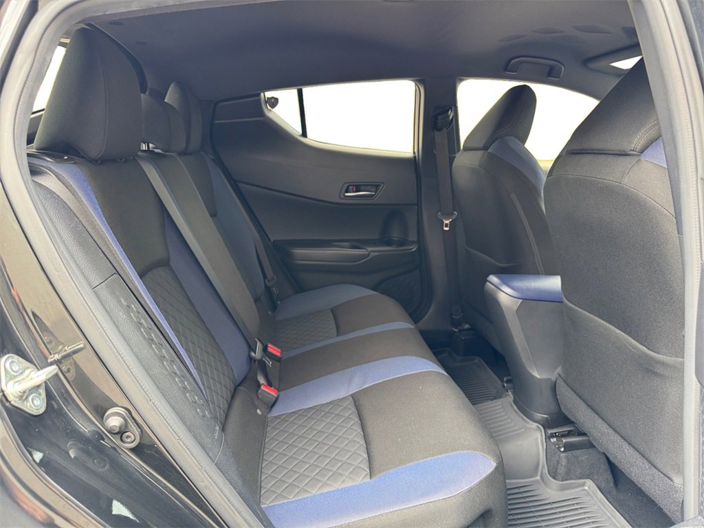 Used 2021 Toyota C-HR XLE image 20