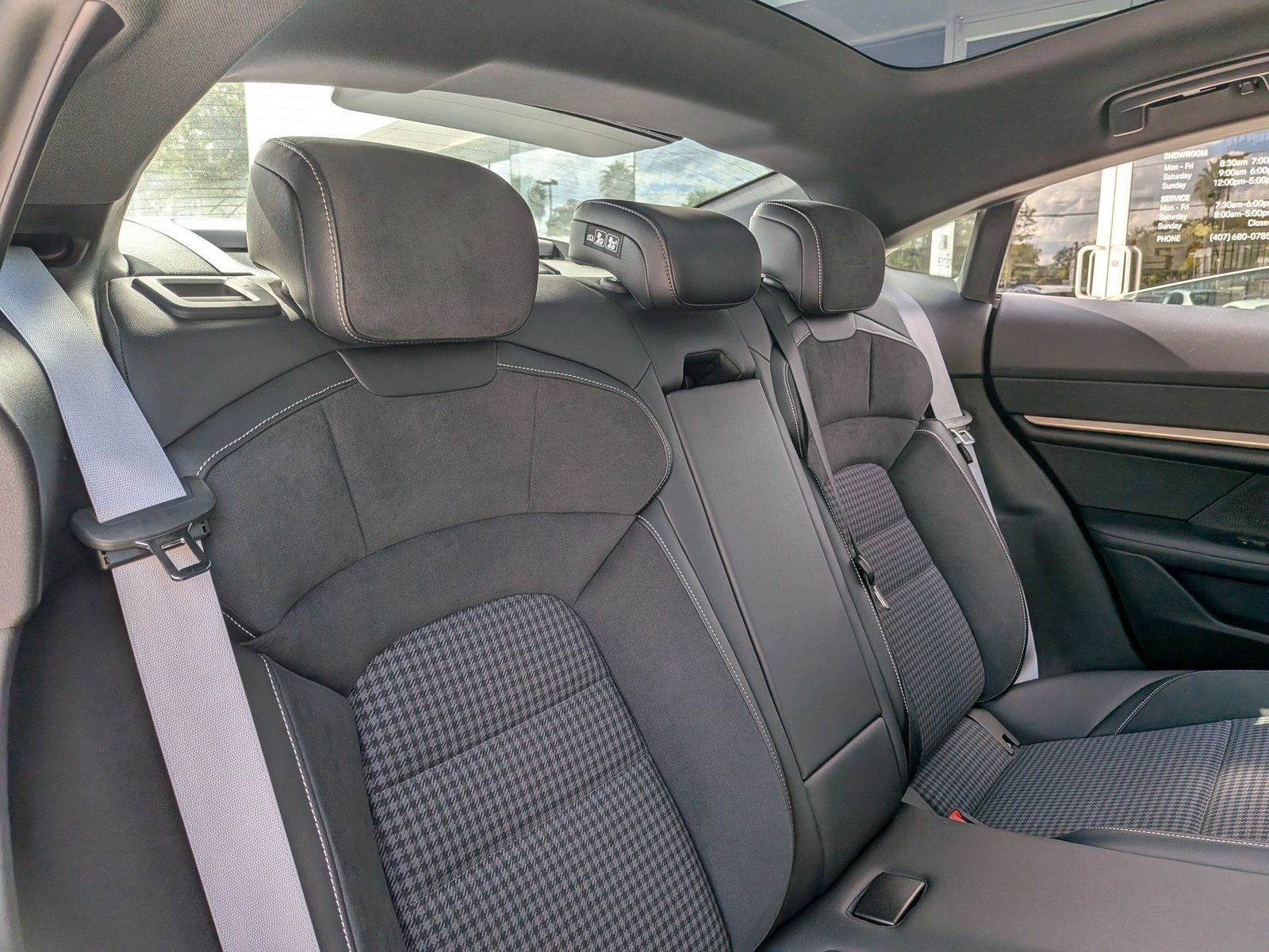 New 2025 Porsche Taycan 4S AWD/4WD image 25