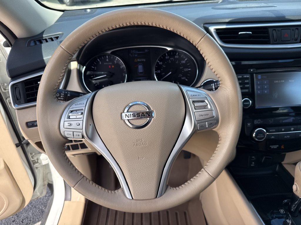 Used 2014 Nissan Rogue SL w/ SL Premium Package FWD image 16