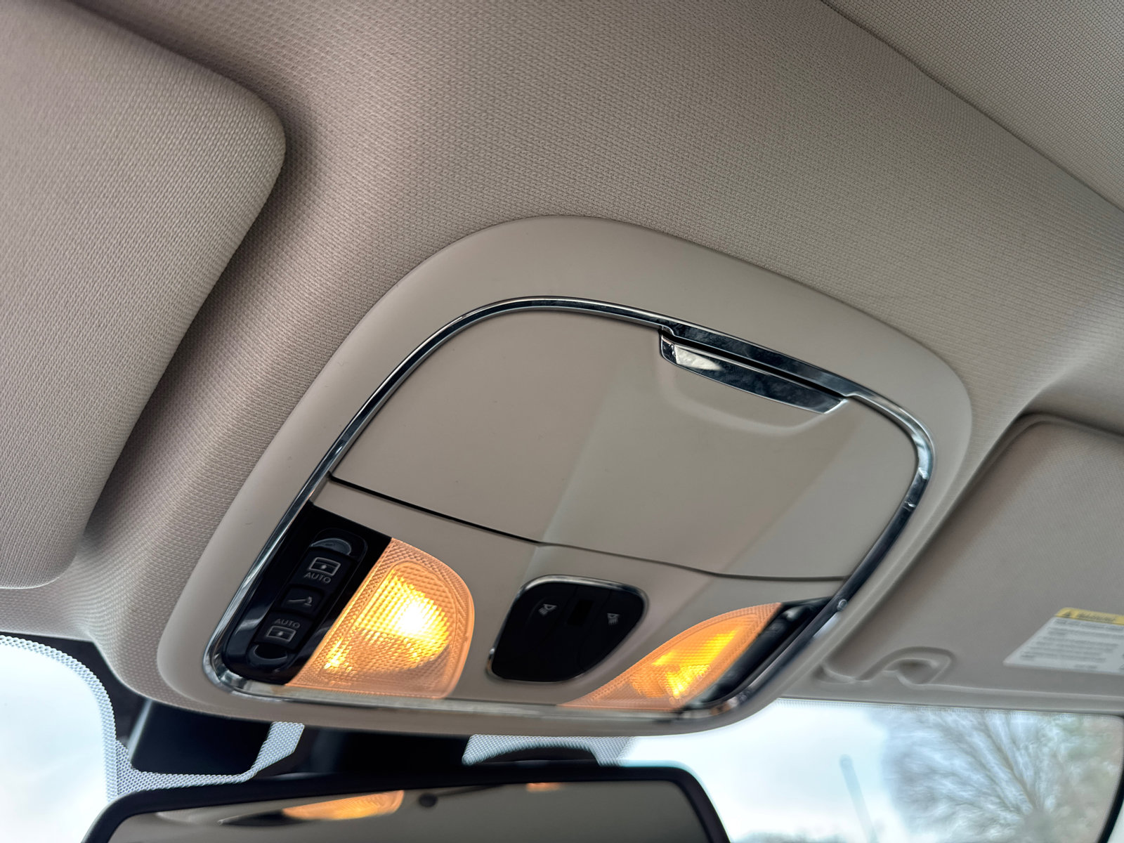 Used 2016 Jeep Cherokee Limited w/ Technology Group image 31