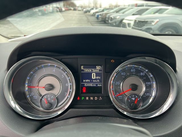 Used 2016 Chrysler Town & Country Touring w/ Driver Convenience Group image 11