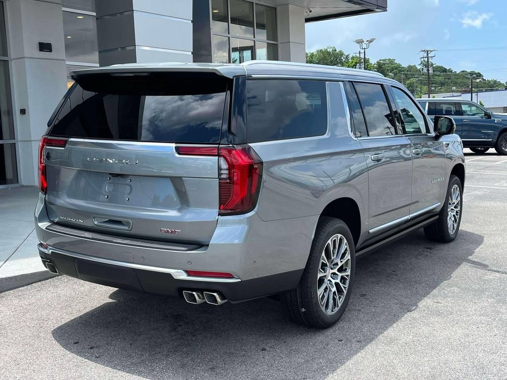 New 2026 GMC Yukon XL Denali w/ Sun & Power Step Package AWD/4WD image 3