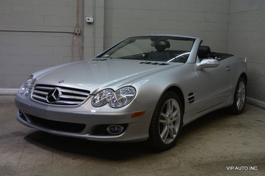 Used 2008 Mercedes-Benz SL 550 image 4