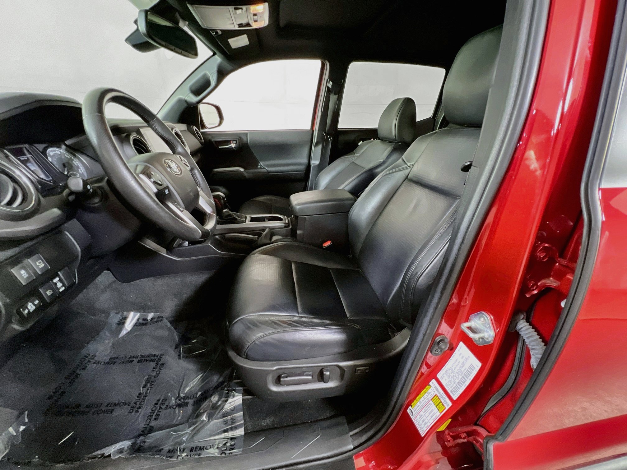 Used 2021 Toyota Tacoma TRD Sport w/ TRD Premium Sport Package AWD/4WD image 22
