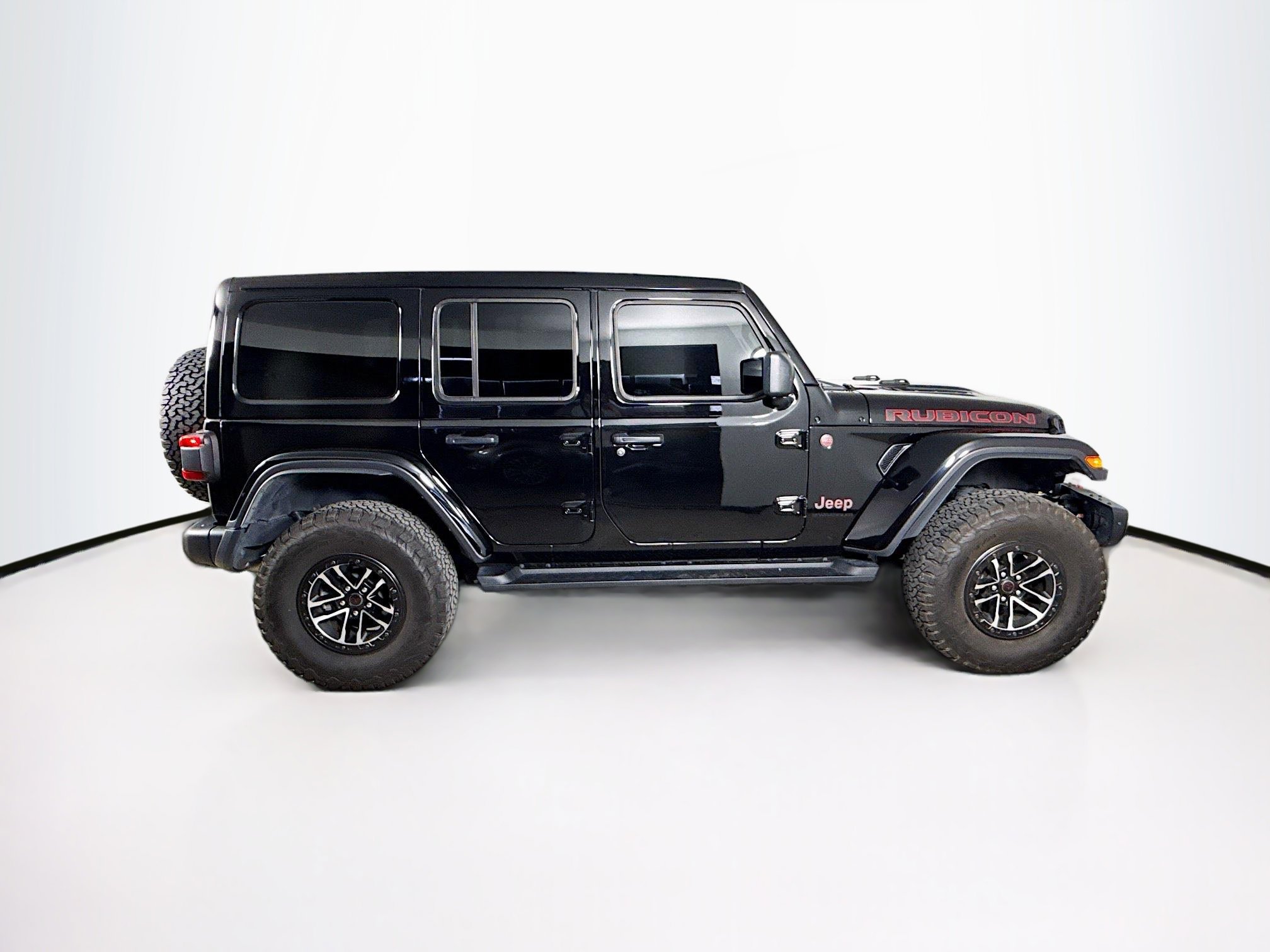 Used 2024 Jeep Wrangler Unlimited Rubicon image 2