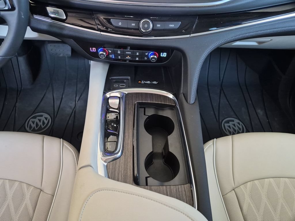 Used 2023 Buick Enclave Avenir w/ Avenir Technology Package AWD/4WD image 13