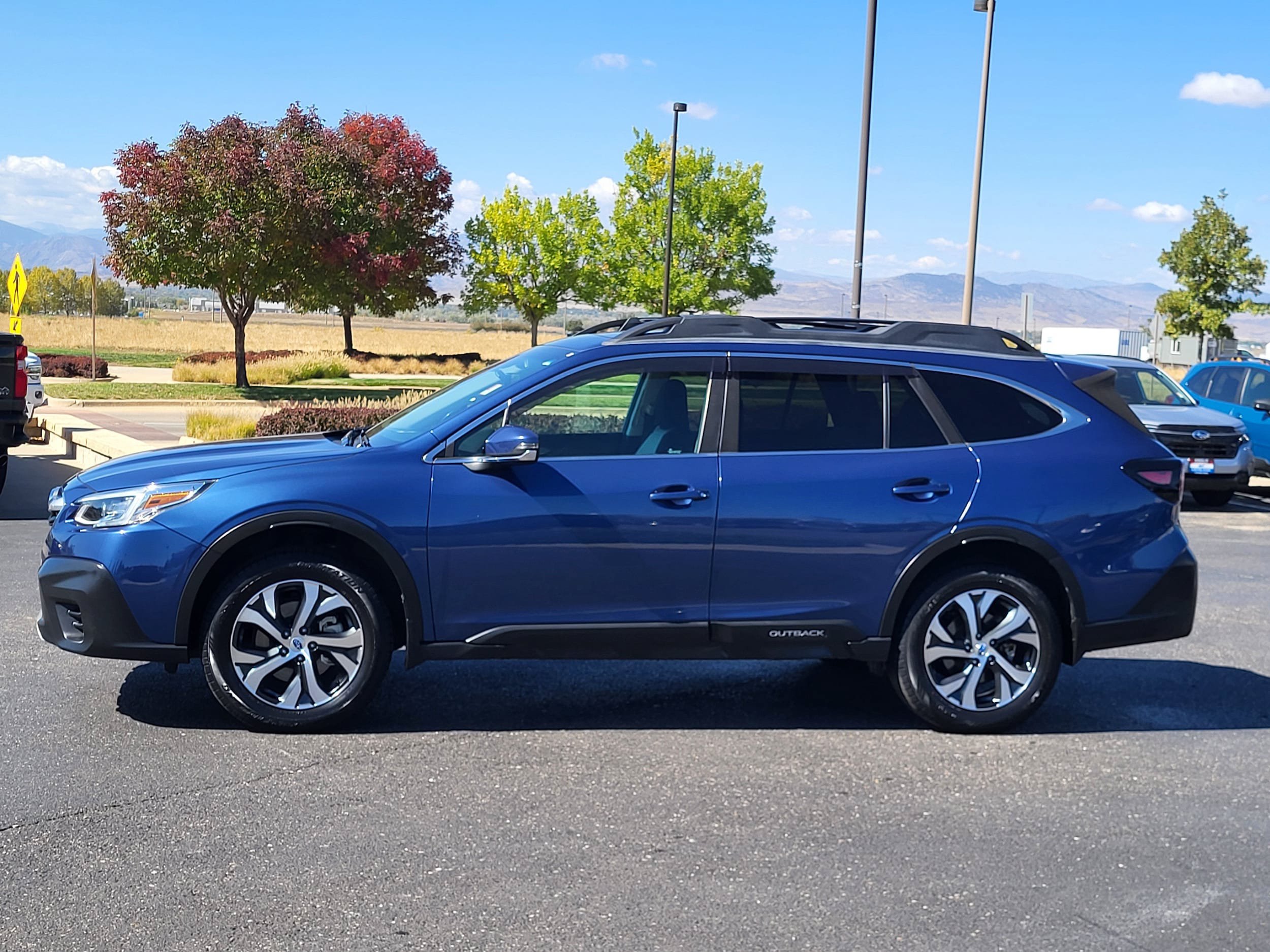 Used 2020 Subaru Outback Limited w/ Popular Package #2 AWD/4WD image 5