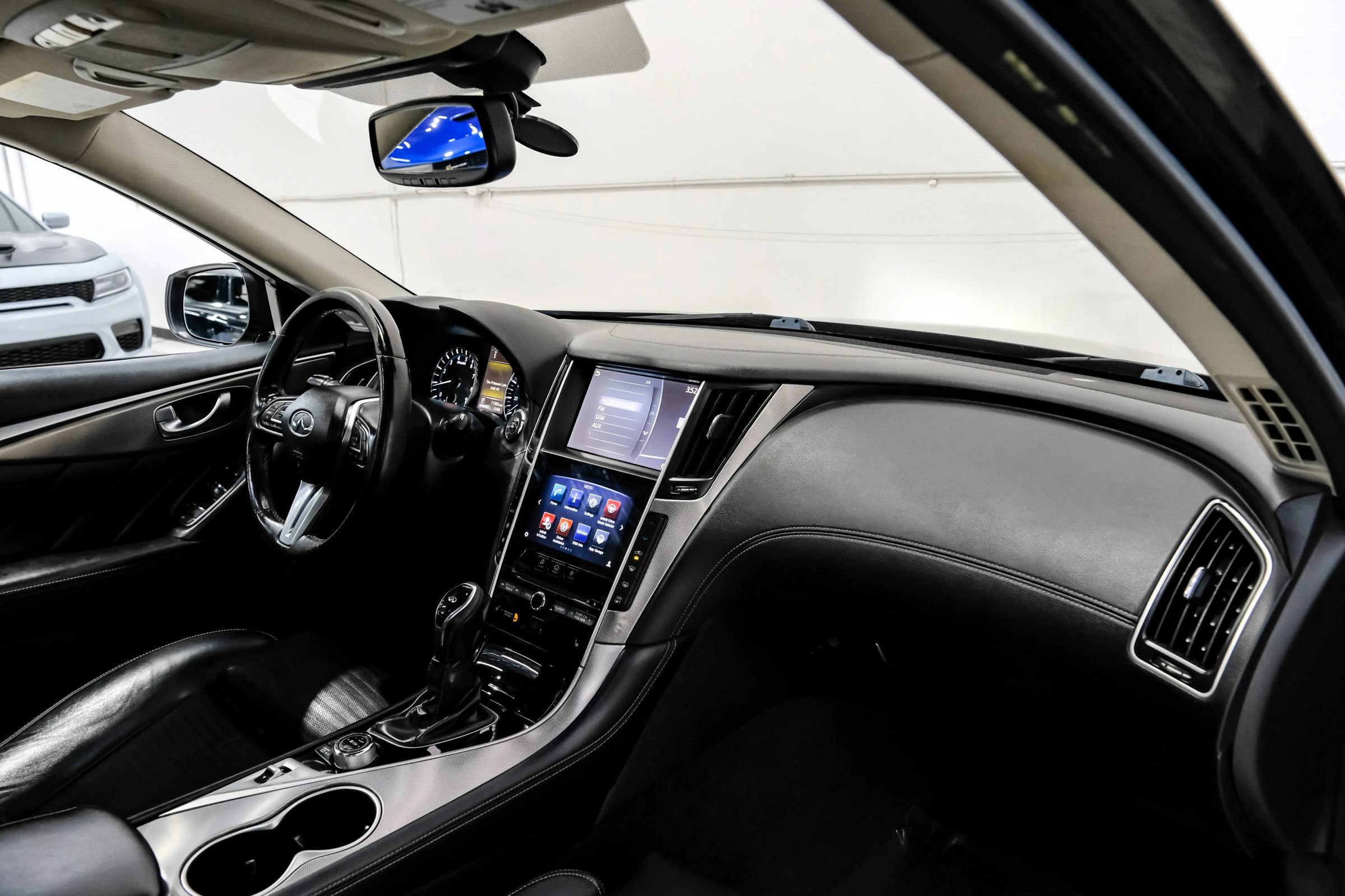 Used 2019 INFINITI Q50 Signature Edition RWD image 17