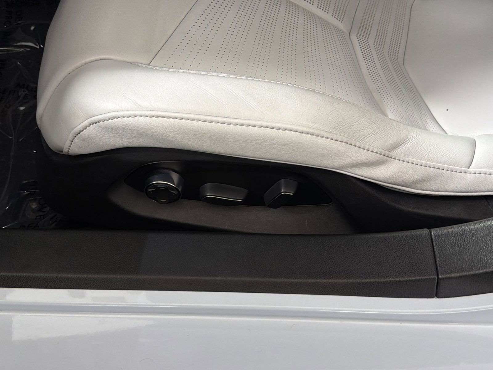 Used 2020 Chevrolet Corvette Stingray Preferred Conv w/ 2LT Preferred Equipment Group image 14