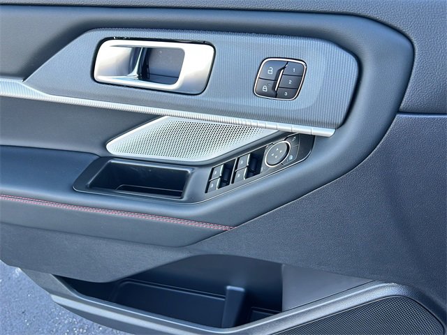Used 2025 Ford Explorer ST w/ Sun And Sound Package image 21