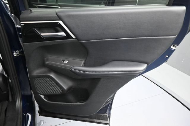 Used 2024 Mitsubishi Outlander FWD image 23