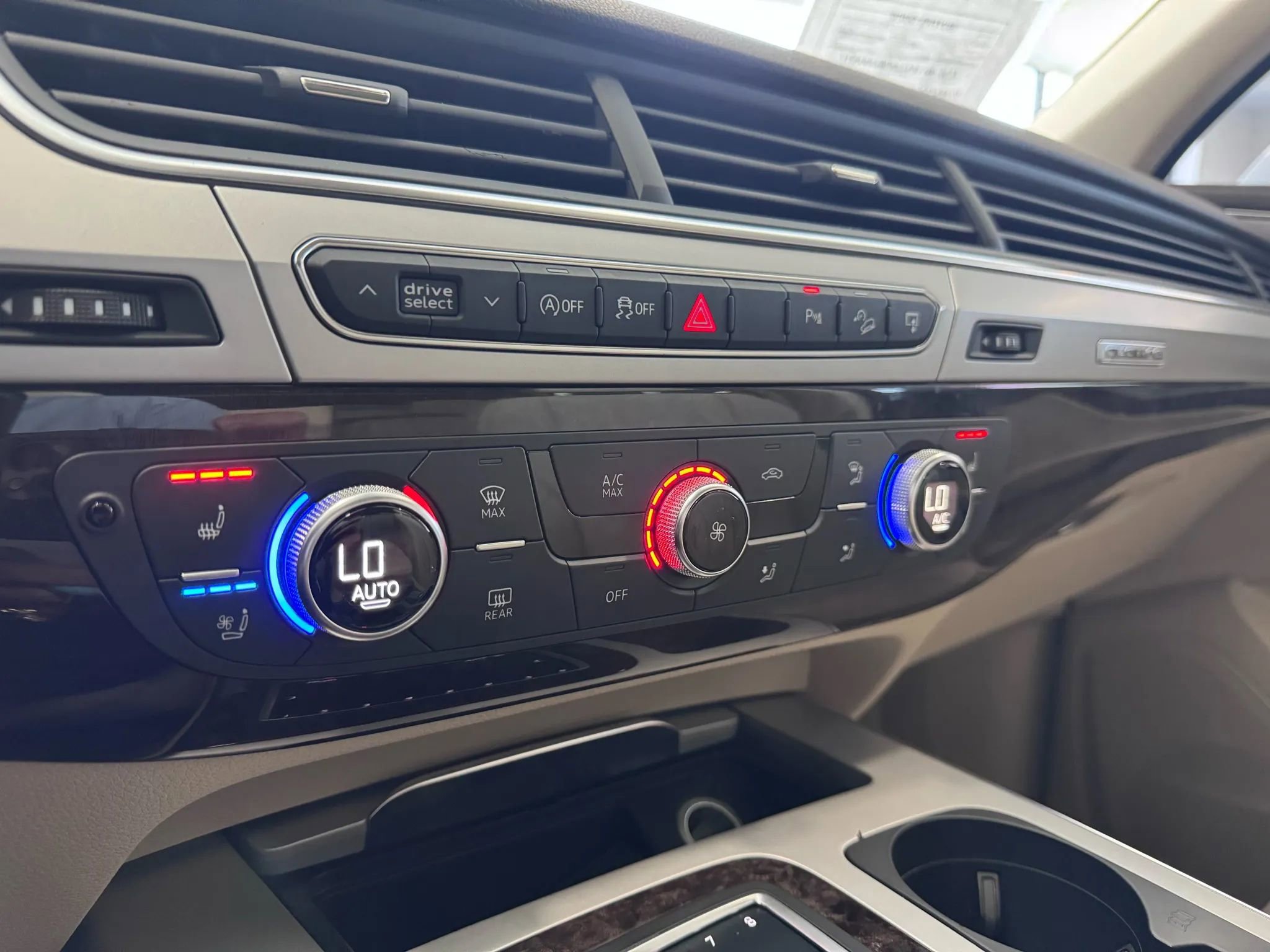 Used 2017 Audi Q7 2.0T Premium Plus w/ Premium Plus Package image 38