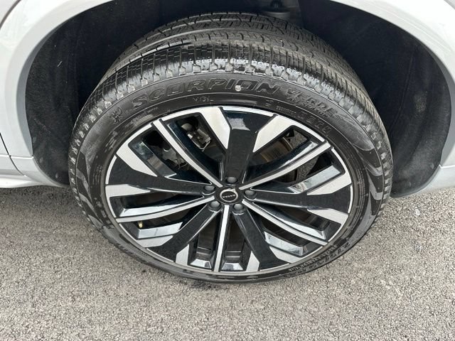 Used 2025 Volvo XC90 B6 Plus AWD/4WD image 8