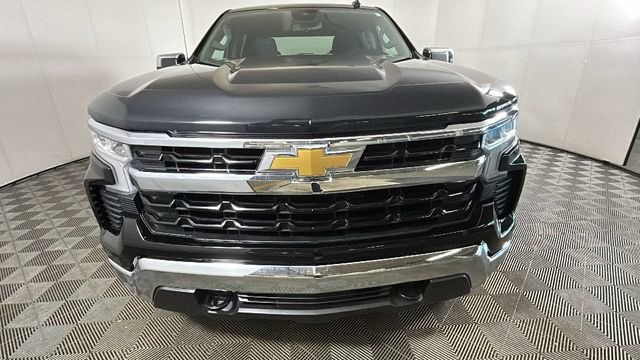 Used 2024 Chevrolet Silverado 1500 LT AWD/4WD image 8