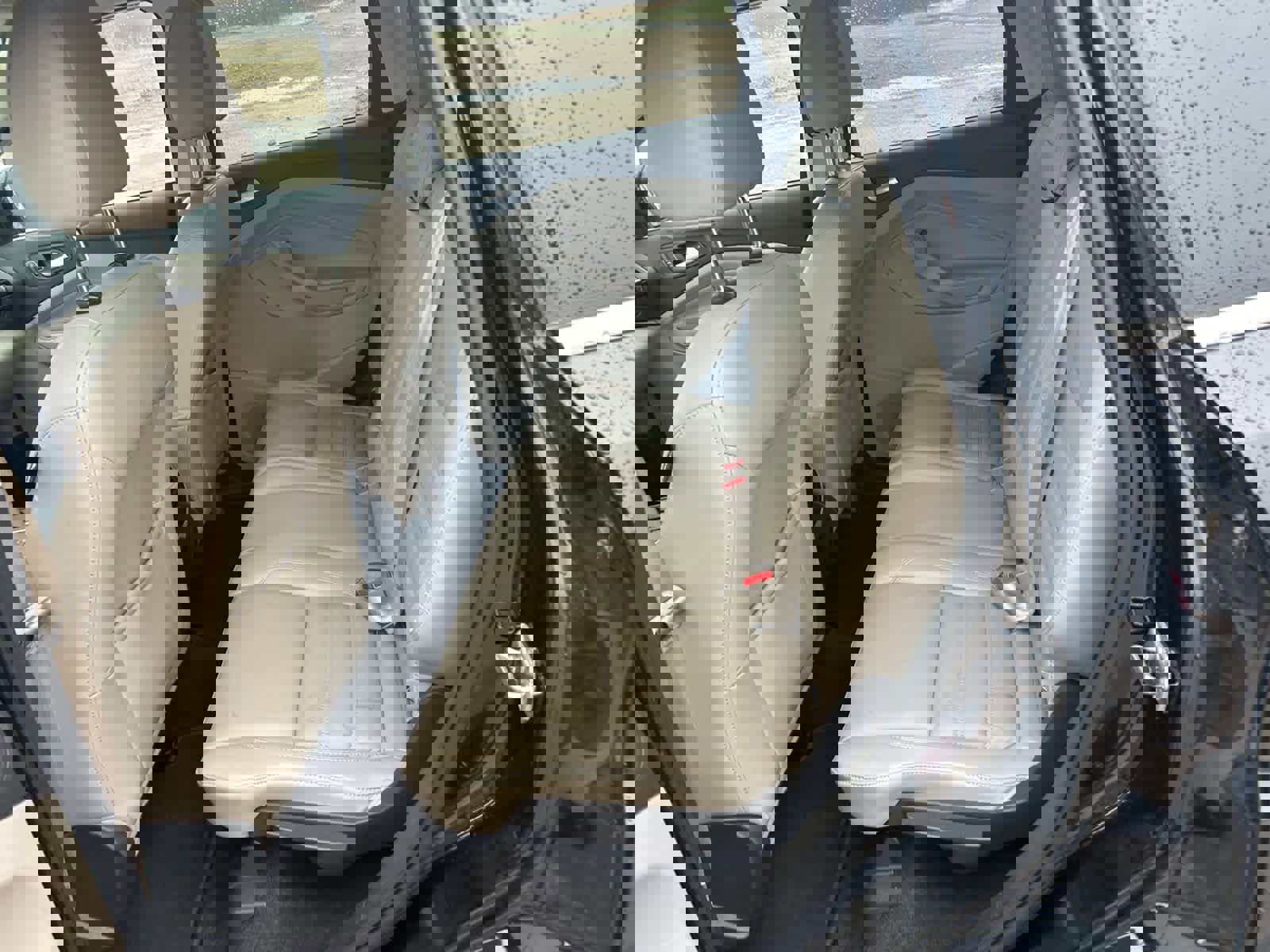 Used 2017 Ford Escape Titanium AWD/4WD image 16