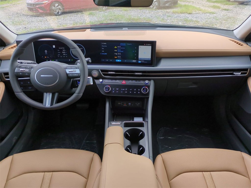New 2025 Hyundai Sonata Limited image 14