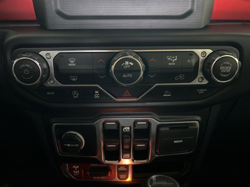 Used 2021 Jeep Gladiator Rubicon w/ Trailer Tow Package image 15