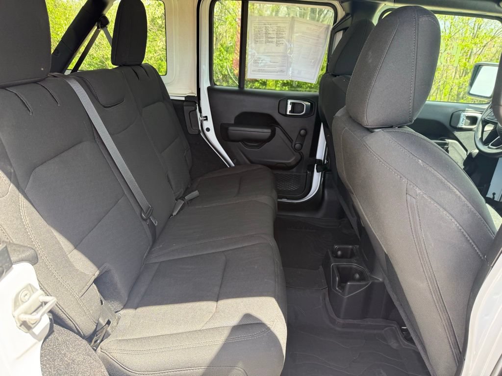 Used 2023 Jeep Wrangler Unlimited Sport AWD/4WD image 15
