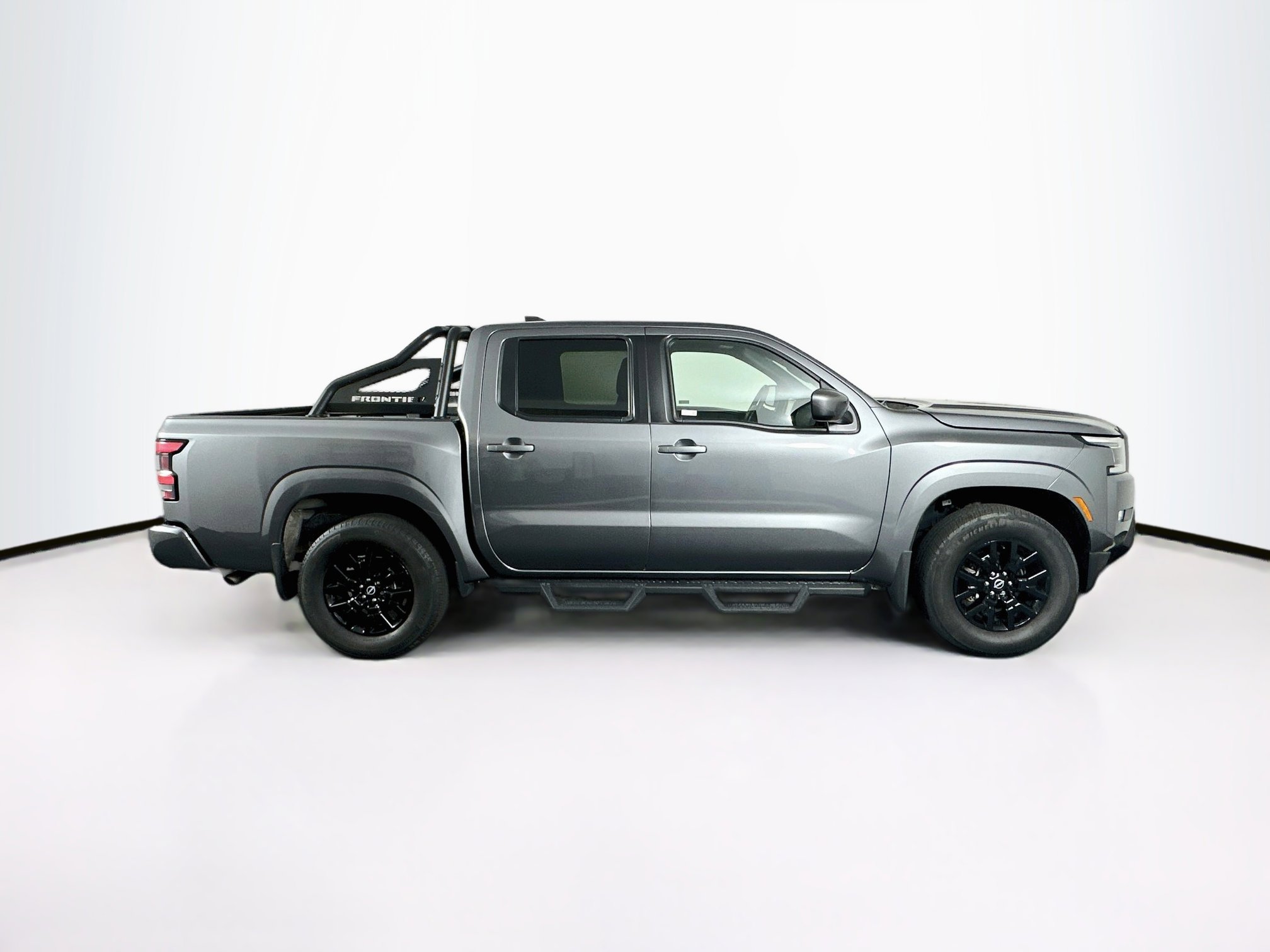 Used 2023 Nissan Frontier SV w/ Midnight Edition Package AWD/4WD image 10
