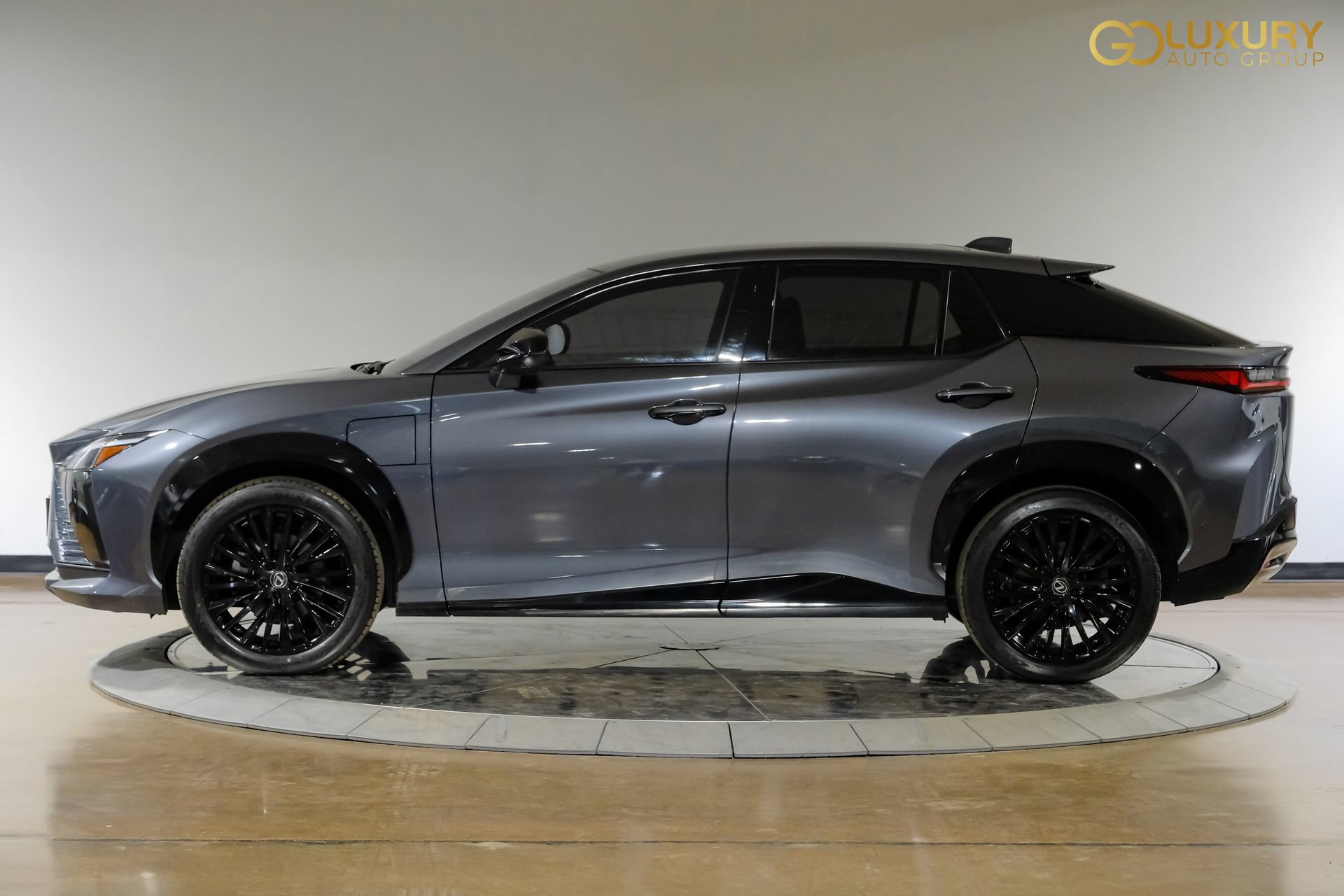 Used 2023 Lexus RZ 450e Premium w/ Accessory Package (2T) image 13