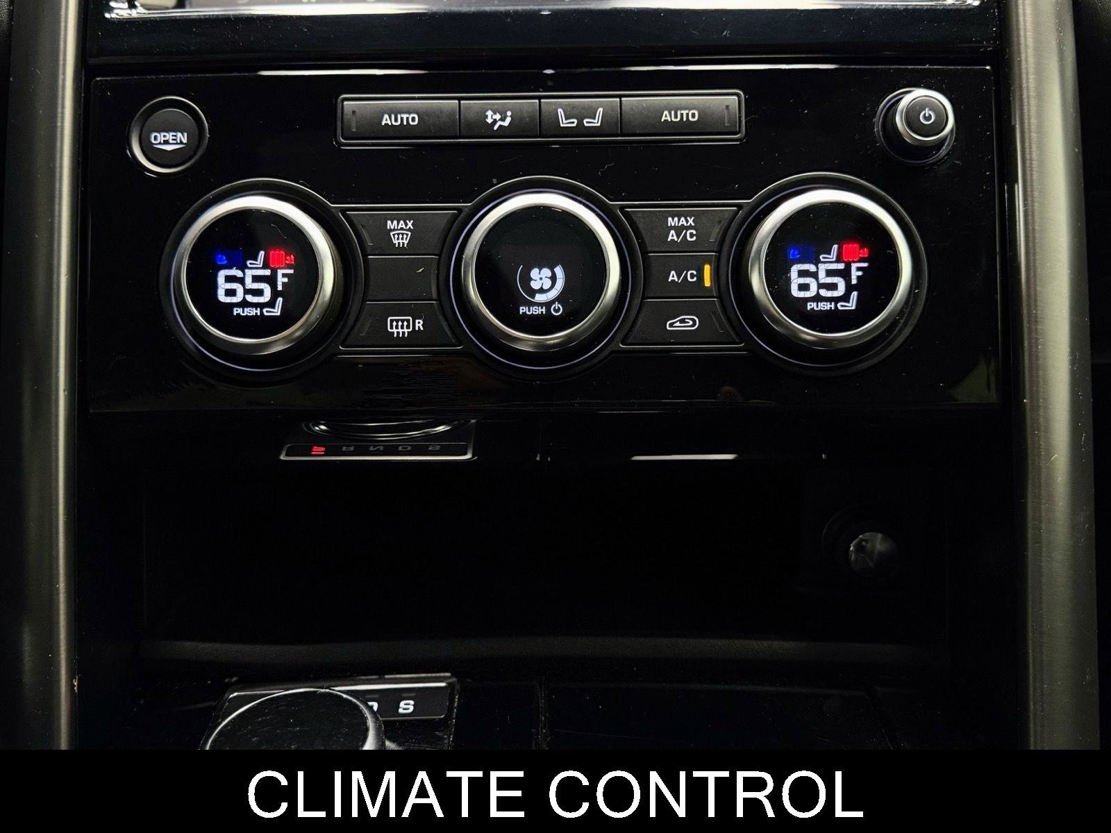 Used 2017 Land Rover Discovery HSE image 24