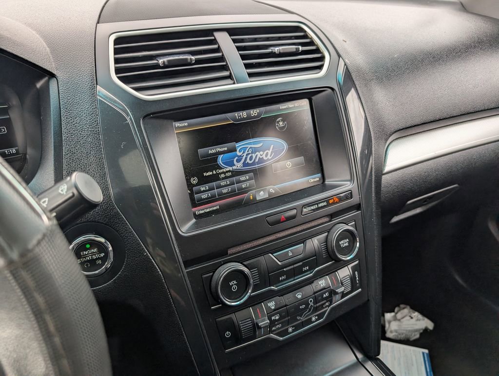 Used 2016 Ford Explorer XLT w/ Equipment Group 201A image 18