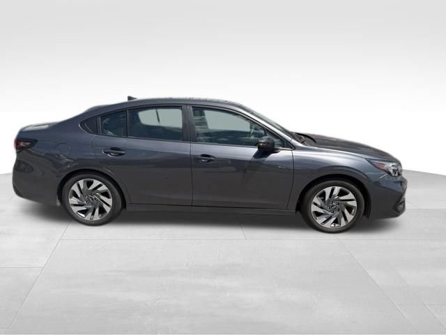 Used 2025 Subaru Legacy Limited AWD/4WD image 2