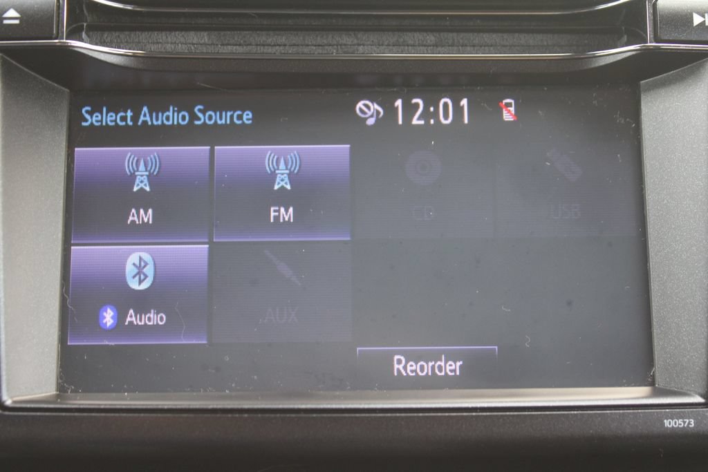 Used 2018 Toyota RAV4 LE FWD image 38