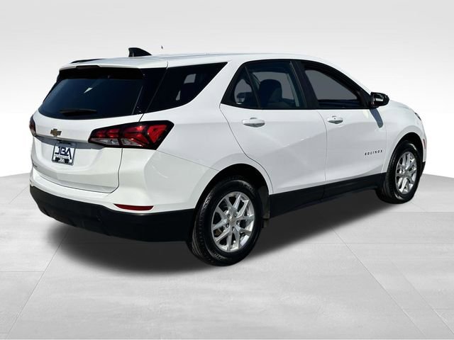 Used 2024 Chevrolet Equinox LS image 27