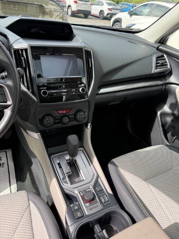 Used 2023 Subaru Forester Premium image 14