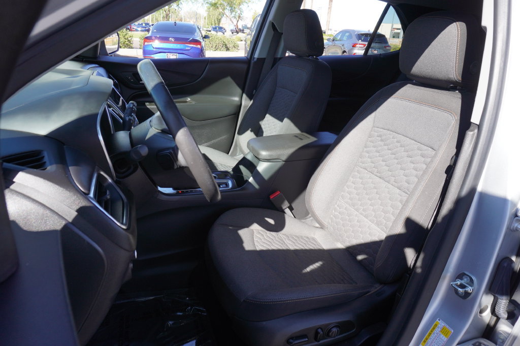 Used 2020 Chevrolet Equinox LT FWD image 13