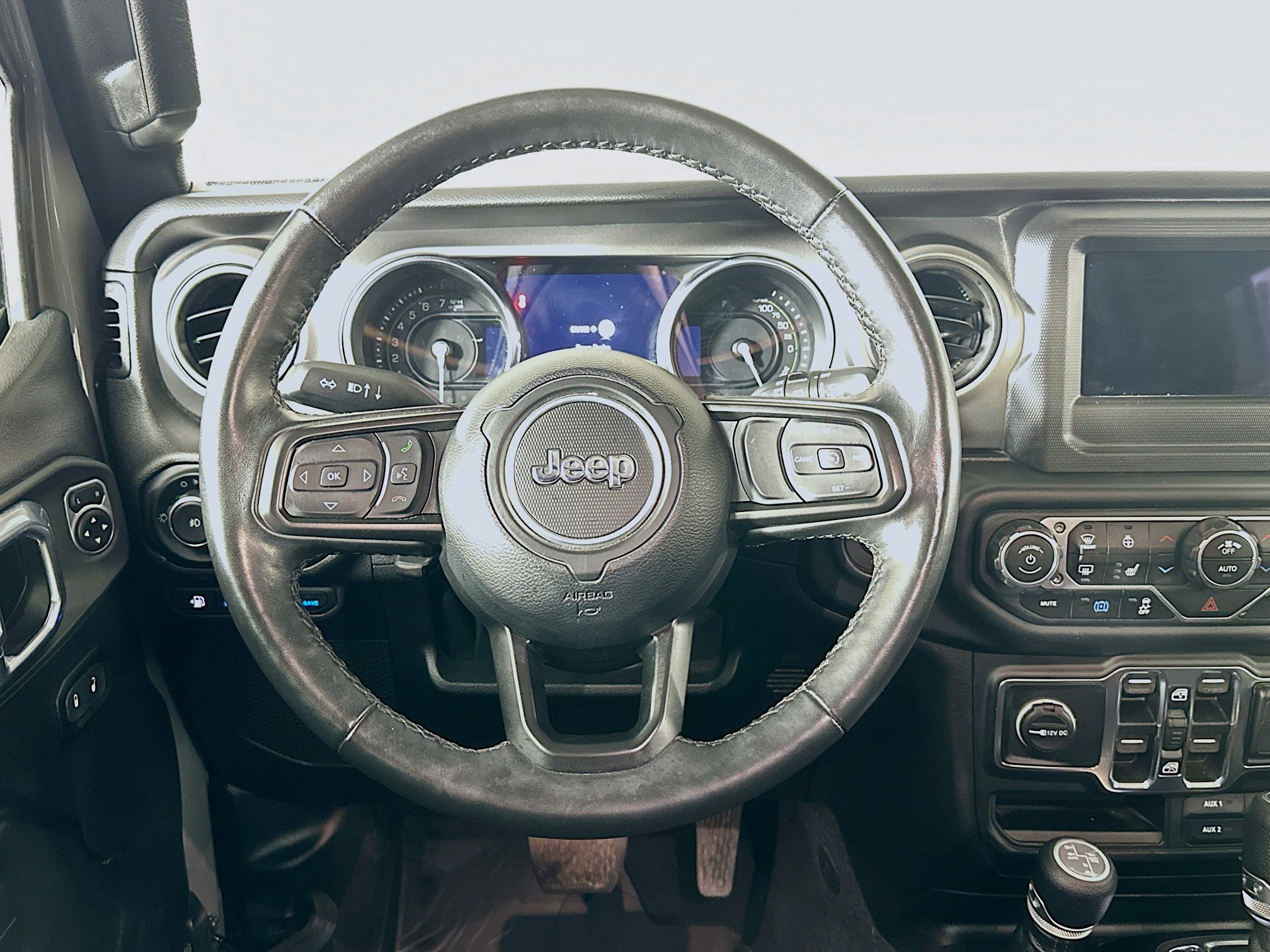 Used 2023 Jeep Wrangler Unlimited w/ Cold Weather Group AWD/4WD image 17