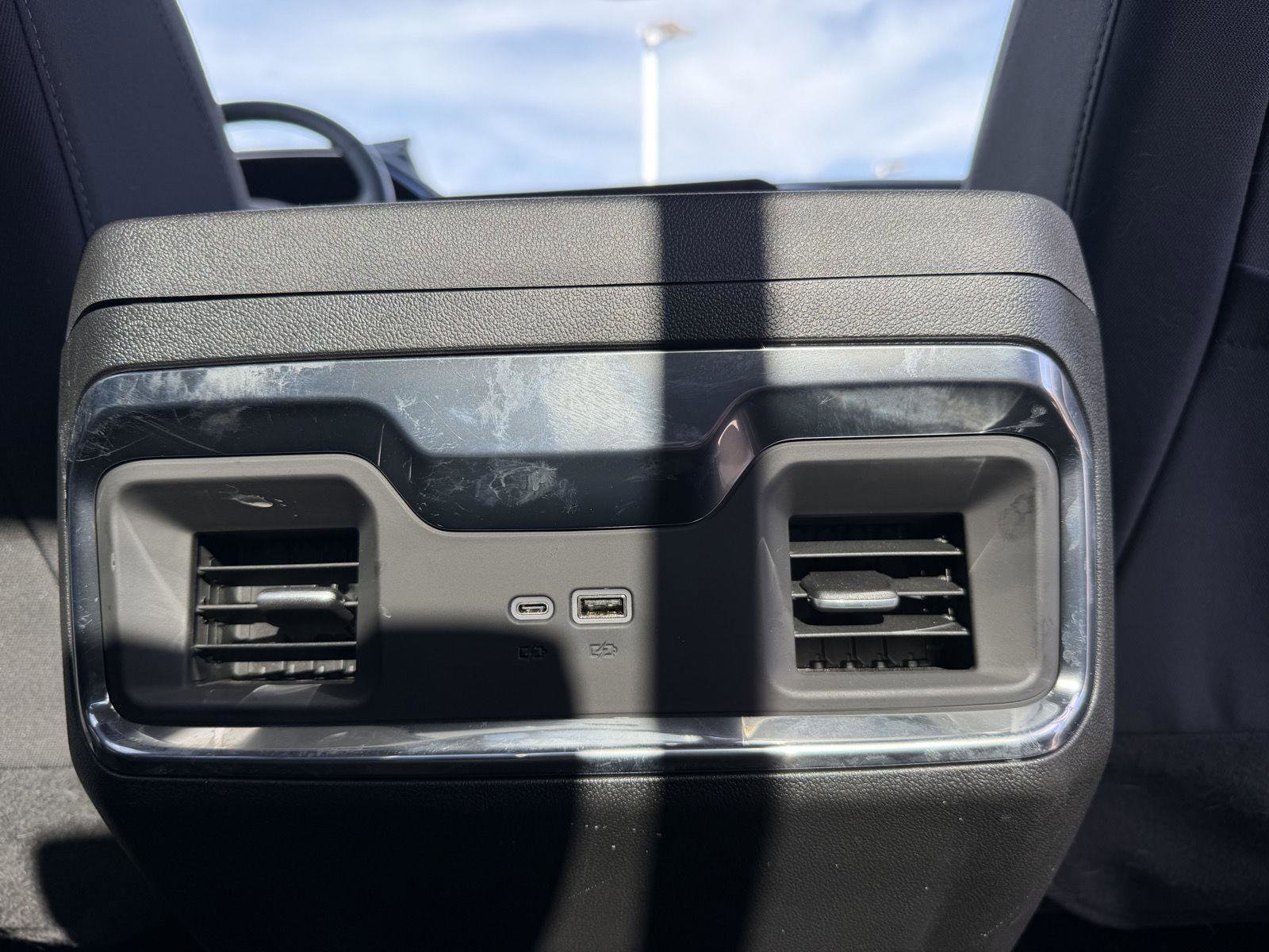 Used 2025 GMC Sierra 1500 Elevation w/ Preferred Package image 26