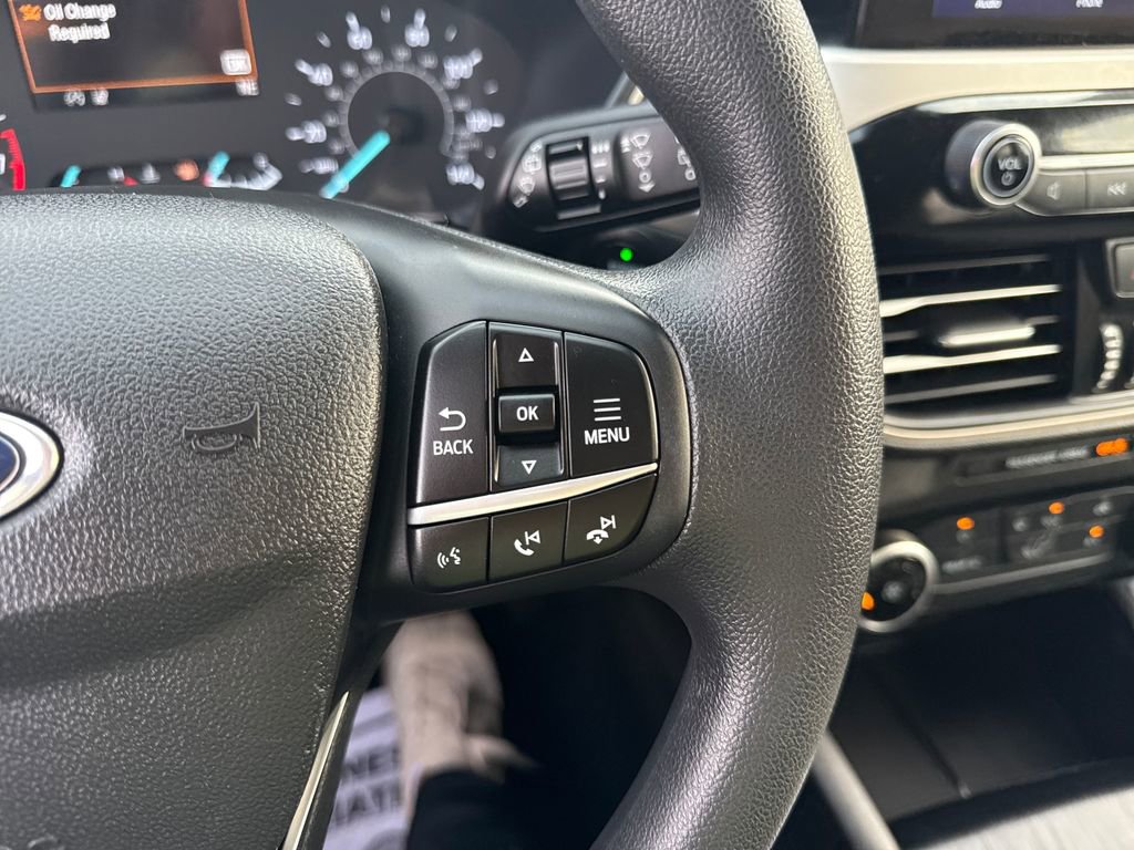 Used 2022 Ford Escape SE image 34