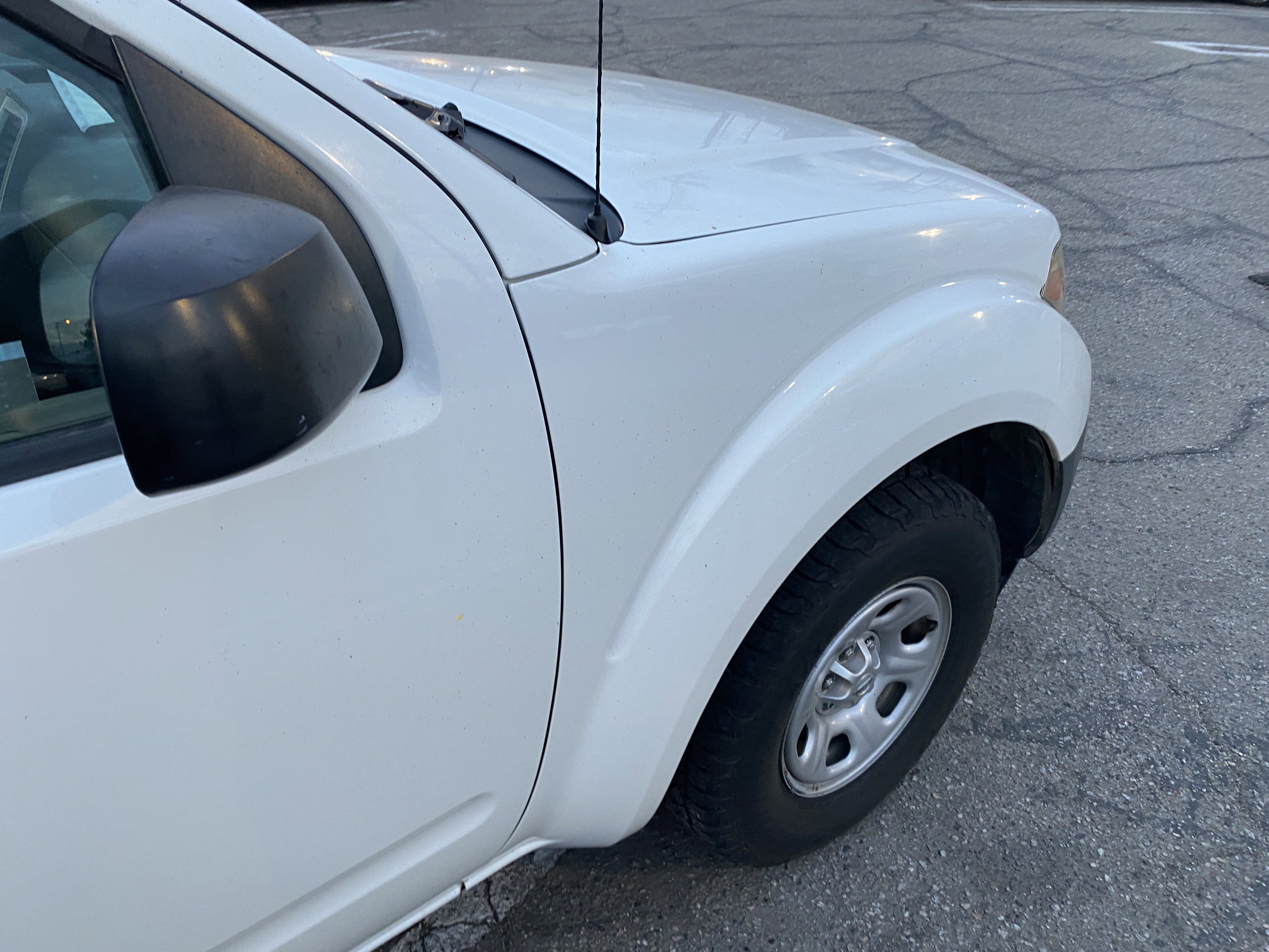 Used 2019 Nissan Frontier S image 17