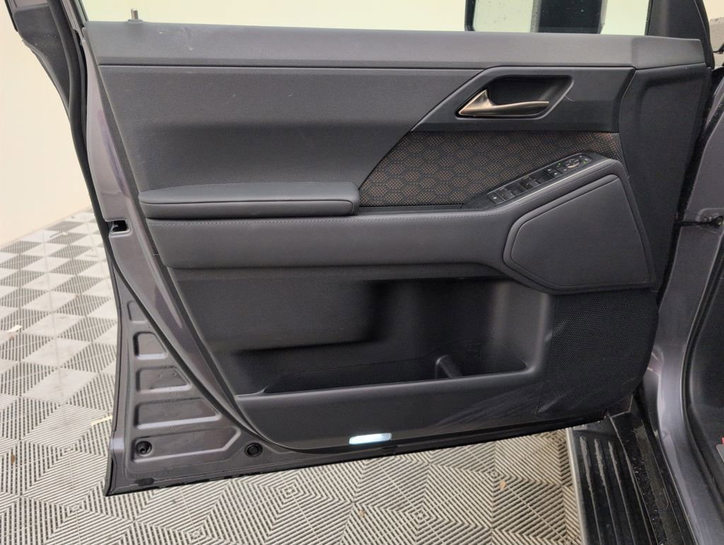 Used 2025 Lexus GX 550 image 41