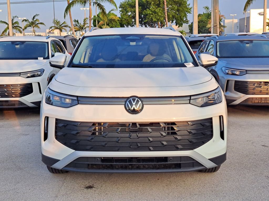 New 2026 Volkswagen Tiguan S FWD image 2